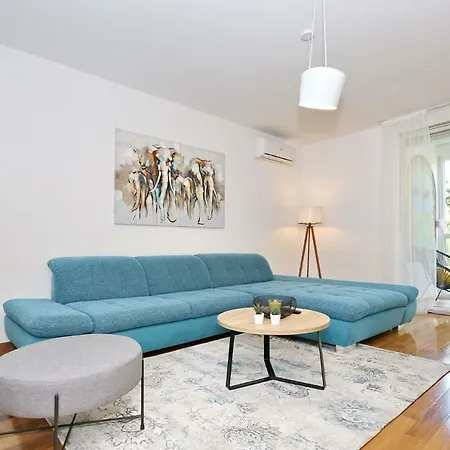 Apartman Luxury Molimento *