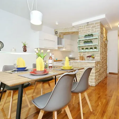 Apartman Luxury Molimento